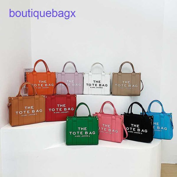 designer handbags womens luxury genuine leather shoulder crossbody bag new ins trendy large capacity tote single shoulder messenger the hand
designer handbags womens luxury genuine leather shoulder crossbody bag new ins trendy large capacity tote single shoulder messenger the hand
