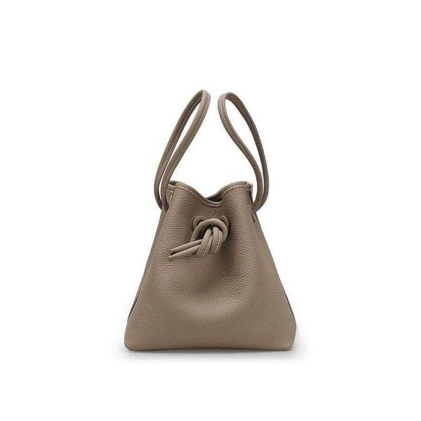 city bag women's bag 2022 new niche design trend bucket bag single shoulder bag diagonal bag portable cabbage basket women's bag f
city bag women's bag 2022 new niche design trend bucket bag single shoulder bag diagonal bag portable cabbage basket women's bag f