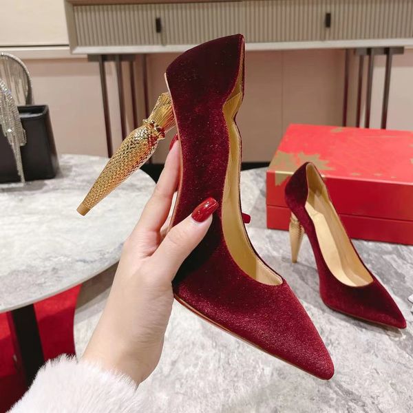 leather wedding valentine shoes black bride stiletto designer lipstick heel red bottom women pumps pointed toe strange high heels patent lad
leather wedding valentine shoes black bride stiletto designer lipstick heel red bottom women pumps pointed toe strange high heels patent lad