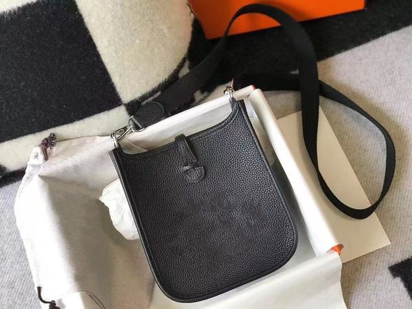 6-color casual simple messenger bag single shoulder bag handbag bucket bag with canvas shoulder strap square bag
6-color casual simple messenger bag single shoulder bag handbag bucket bag with canvas shoulder strap square bag