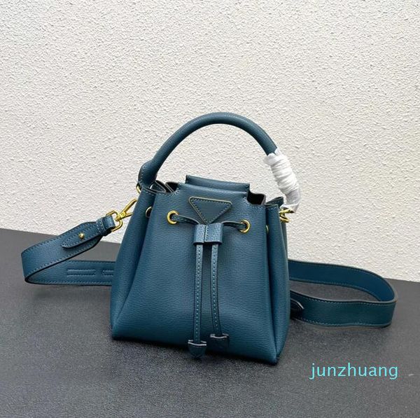 pra da bag mini bucket bag women designer shoulder bags drawstring closed rice bag fashion 2letter 2with zipper liner leisure handbags
pra da bag mini bucket bag women designer shoulder bags drawstring closed rice bag fashion 2letter 2with zipper liner leisure handbags