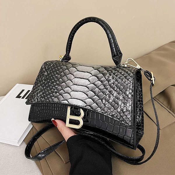 evening bags serpentine pu leather shoulder crossbody bags for women 2023 small vintage women's designer flap handbag female trend armp
evening bags serpentine pu leather shoulder crossbody bags for women 2023 small vintage women's designer flap handbag female trend armp