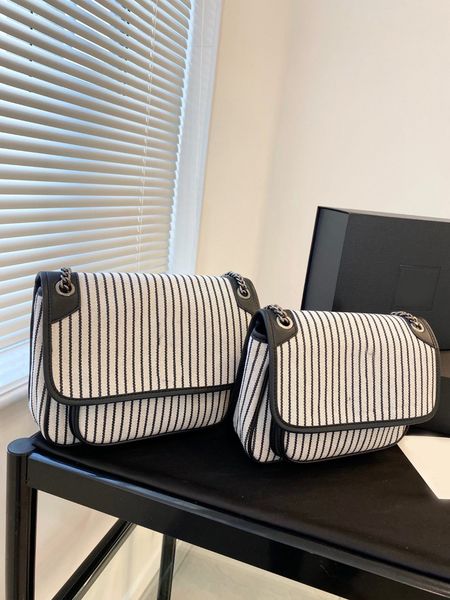 fashion handbags duffle bag designer chain tote bag shoulder bag purse women totes crossbody bags black stripes canvas baguette bags
fashion handbags duffle bag designer chain tote bag shoulder bag purse women totes crossbody bags black stripes canvas baguette bags