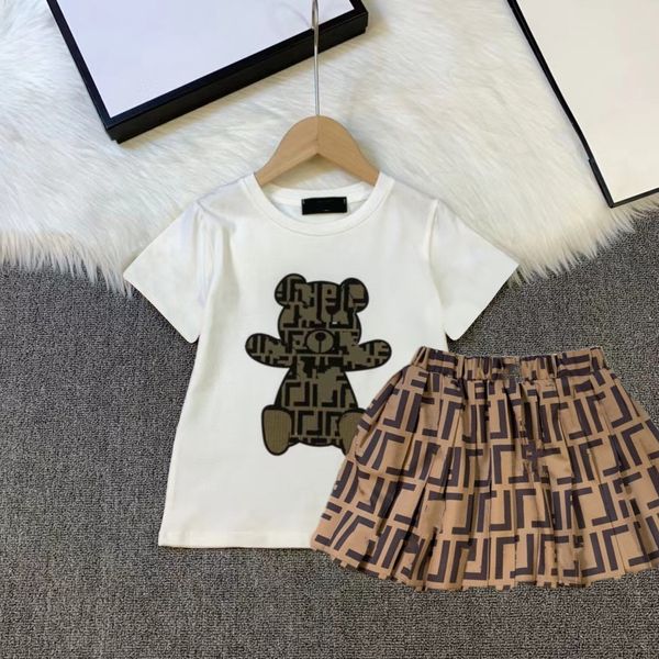 2pics sets kid designer skirt baby t shirt kids set toddler tshirt clothing boy girl tracksuits short sleeve suits new luxury brand summer s, White
2pics sets kid designer skirt baby t shirt kids set toddler tshirt clothing boy girl tracksuits short sleeve suits new luxury brand summer s, White