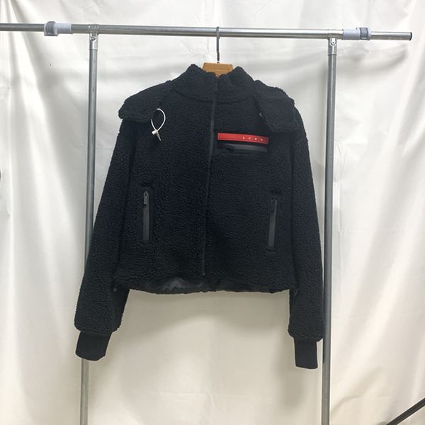 women s jackets winter high end red letter coat all match casual short stitching lamb wool hooded jacket 230208, Black;brown
women s jackets winter high end red letter coat all match casual short stitching lamb wool hooded jacket 230208, Black;brown