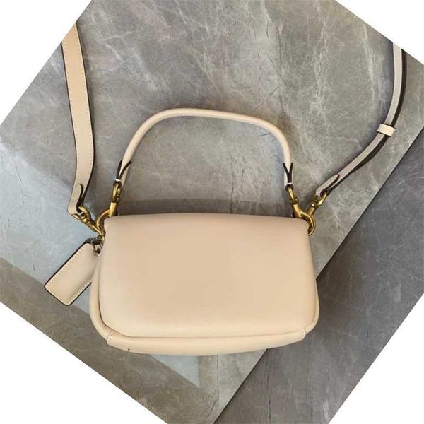 2022 new handle bag women handbag leather female small mini s clutchleather c pillow tabby 19 26 cm
2022 new handle bag women handbag leather female small mini s clutchleather c pillow tabby 19 26 cm