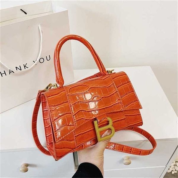 24% off handbag 2023 new bag hourglass type shoulder stone pattern bright face portable small square factory goods urban simple
24% off handbag 2023 new bag hourglass type shoulder stone pattern bright face portable small square factory goods urban simple