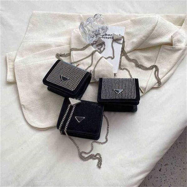 10% off handbag 2023 new bag red mini lipstick women's summer niche flash diamond messenger
10% off handbag 2023 new bag red mini lipstick women's summer niche flash diamond messenger