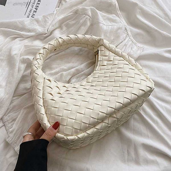 solid color weave pu leather shoulder tote bags for women 2022 women's designer small zipper handbag female trend armpit bag
solid color weave pu leather shoulder tote bags for women 2022 women's designer small zipper handbag female trend armpit bag