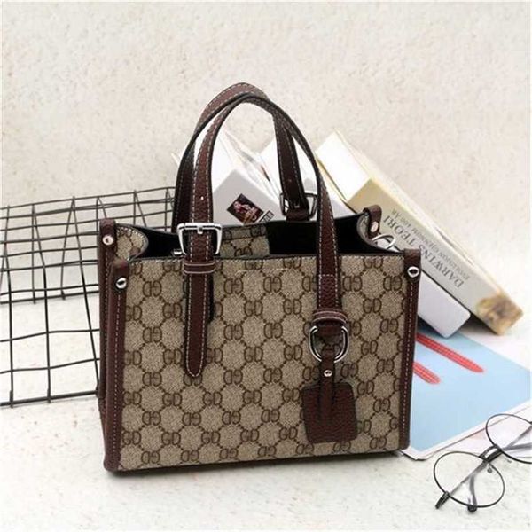 24% off handbag 2023 new bag handbag sense -capacity messenger vintage printed women's shoulder
24% off handbag 2023 new bag handbag sense -capacity messenger vintage printed women's shoulder