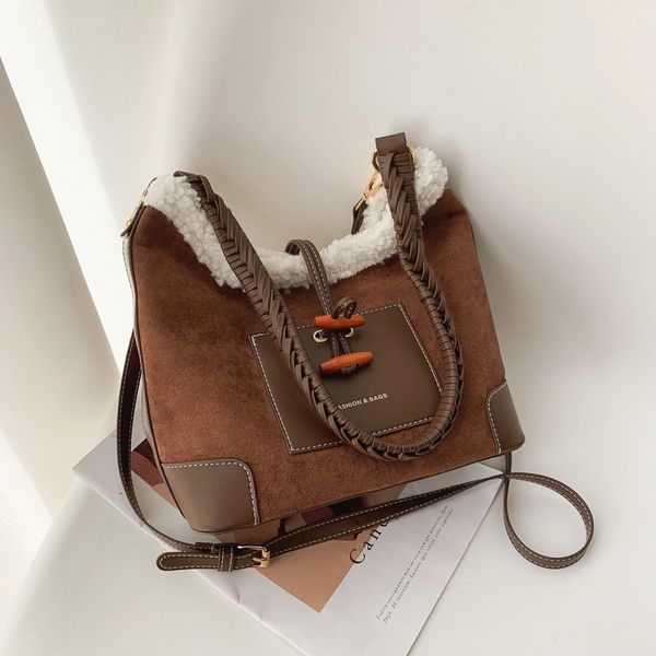 evening bags lamb wool women s autumn and winter retro shoulder large capacity all match messenger bucket 230208
evening bags lamb wool women s autumn and winter retro shoulder large capacity all match messenger bucket 230208