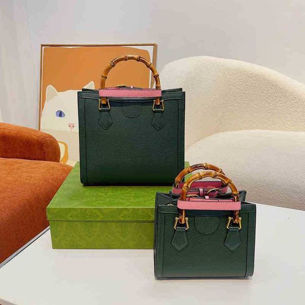 Designer Luxury GGs Bags For Womens Handbags Crossbody Purses ggitys Large Capacity Versatile Totes Multicolour Fashion Lnclined Shoulder Black Wallet E1S8, Gbag pink
Designer Luxury GGs Bags For Womens Handbags Crossbody Purses ggitys Large Capacity Versatile Totes Multicolour Fashion Lnclined Shoulder Black Wallet E1S8, Gbag pink
