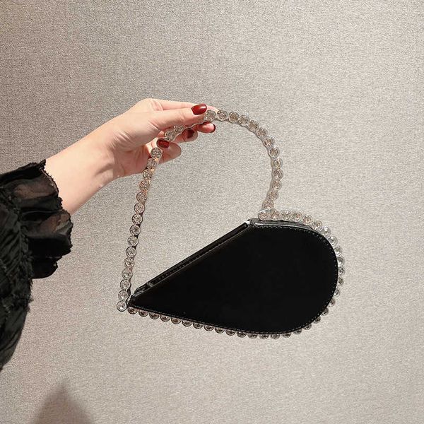 2023 new design women s chain bag heart grace evening designer casual handbag exquisite crossbody s for women 230209
2023 new design women s chain bag heart grace evening designer casual handbag exquisite crossbody s for women 230209