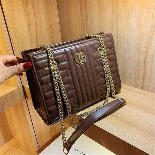 32% off handbag 2023 new bag version the same embroidered wire lattice hand live broadcast shoulder
32% off handbag 2023 new bag version the same embroidered wire lattice hand live broadcast shoulder
