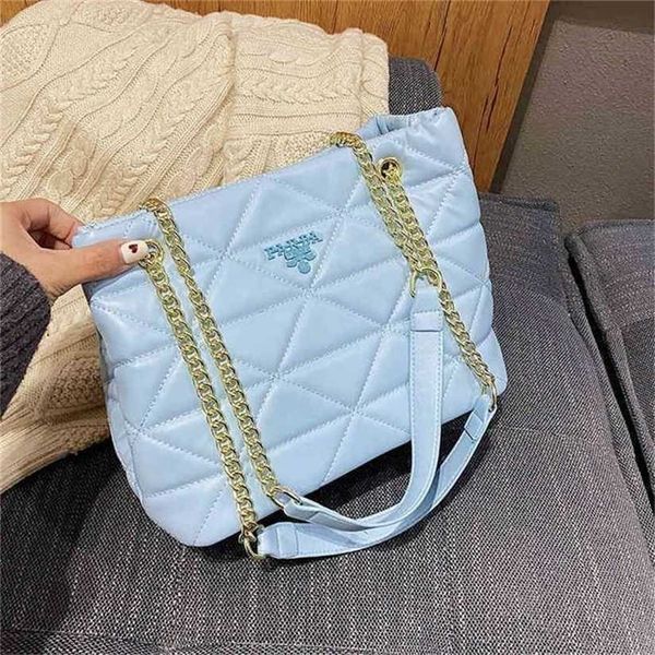 10% off handbag 2023 new bag trend lingge embroidered thread female trend large
10% off handbag 2023 new bag trend lingge embroidered thread female trend large
