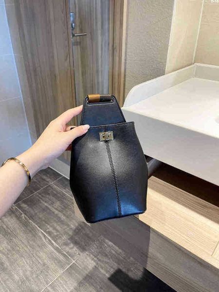 ff bag evening bag shoulder bags women fashion all-women winter new clutch pure color cups brand design crossbody wallet 1127
ff bag evening bag shoulder bags women fashion all-women winter new clutch pure color cups brand design crossbody wallet 1127
