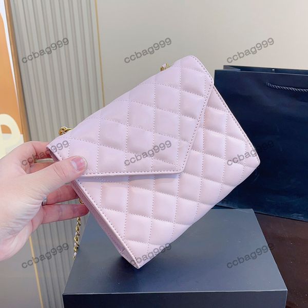 20cm vintage mini envelope purse diamond quilted v-shaped gold hardware shoulder designer wallets clutches with chain classic card holders l, Red;black
20cm vintage mini envelope purse diamond quilted v-shaped gold hardware shoulder designer wallets clutches with chain classic card holders l, Red;black