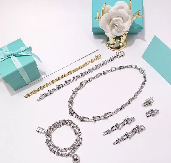 fashion designer personality u shaped collarbone chain exaggerated net red with the same temperament light luxury niche cuban necklace femal, Black
fashion designer personality u shaped collarbone chain exaggerated net red with the same temperament light luxury niche cuban necklace femal, Black