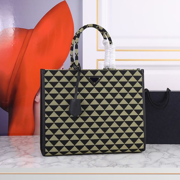 embroidery tote bag check designer shoulder handbags mini totes bags women large capacity textile woman fashion shop bags quality classic le
embroidery tote bag check designer shoulder handbags mini totes bags women large capacity textile woman fashion shop bags quality classic le