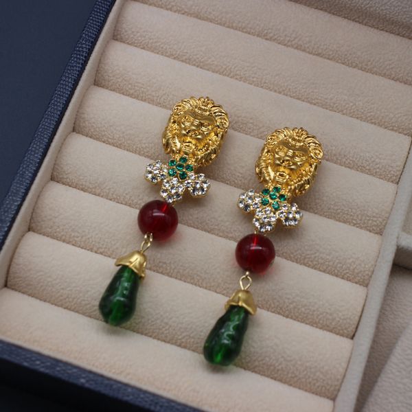 european and american 70's return style dangle small design lion colored glaze ear clip animal retro light luxury texture shoulder swee, Silver
european and american 70's return style dangle small design lion colored glaze ear clip animal retro light luxury texture shoulder swee, Silver