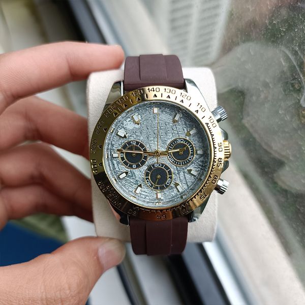 

Gold Chronograph Mens Watch Luxury Automatic Quartz Movement Super Long Standby High Strength Scratch resistant Mirror Alloy Folding Buckle Sports Leisure Watch