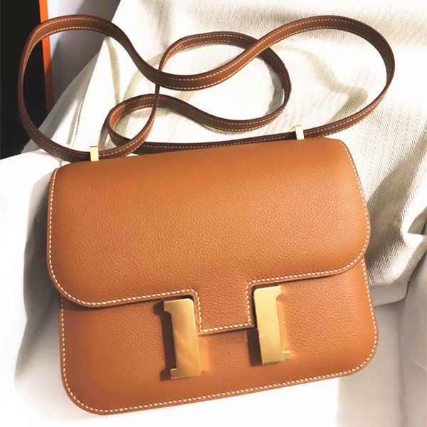 women's cleo tote constances nato bag luxury crossbody shoulder clutch flap metal sign fashion genuine leather classic hobo men designe
women's cleo tote constances nato bag luxury crossbody shoulder clutch flap metal sign fashion genuine leather classic hobo men designe