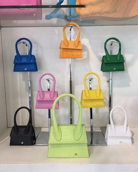 fashion jacquems le chiquito noeud hourglass handbag luxury designer mini large medium clutch leather envelope men womens tote crossbody fam
fashion jacquems le chiquito noeud hourglass handbag luxury designer mini large medium clutch leather envelope men womens tote crossbody fam