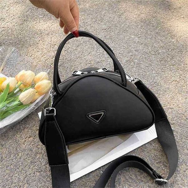 30% off handbag 2023 new bag women's personalized handheld triangle ocean solid casual
30% off handbag 2023 new bag women's personalized handheld triangle ocean solid casual