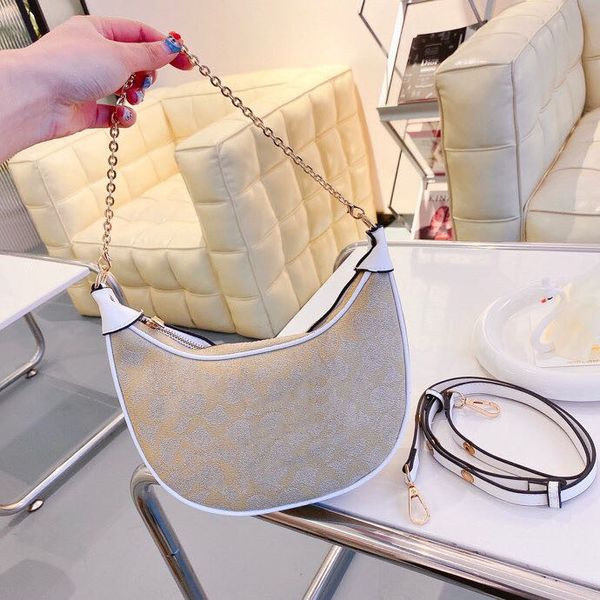 brand day packs underarm bag day packs holiday style straw women's tote bag new summer large-capacity casual gril bags 2284#
brand day packs underarm bag day packs holiday style straw women's tote bag new summer large-capacity casual gril bags 2284#
