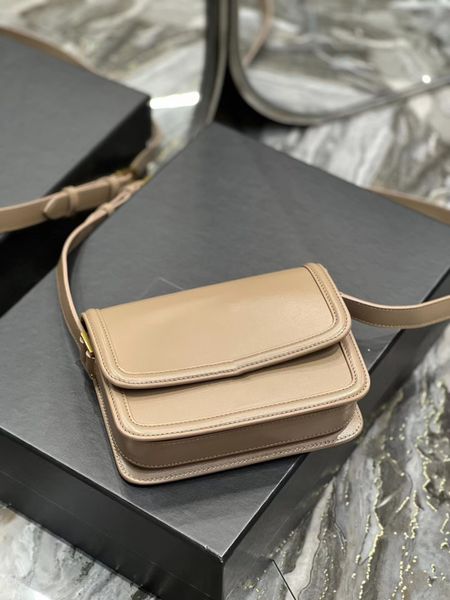 single-shoulder bag women fashion bag crossbody bag 2-color optional nude pink lets you fall in love with it at a glance
single-shoulder bag women fashion bag crossbody bag 2-color optional nude pink lets you fall in love with it at a glance