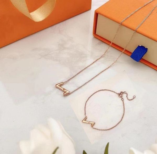 europe america fashion link new style jewelry sets lady women engraved v initials volt pendant necklace bracelet sets gift, Black
europe america fashion link new style jewelry sets lady women engraved v initials volt pendant necklace bracelet sets gift, Black