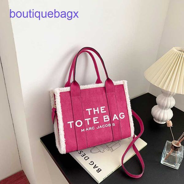 designer handbags womens luxury genuine leather shoulder crossbody women's 2023 winter new fashion portable leisure letter women's
designer handbags womens luxury genuine leather shoulder crossbody women's 2023 winter new fashion portable leisure letter women's