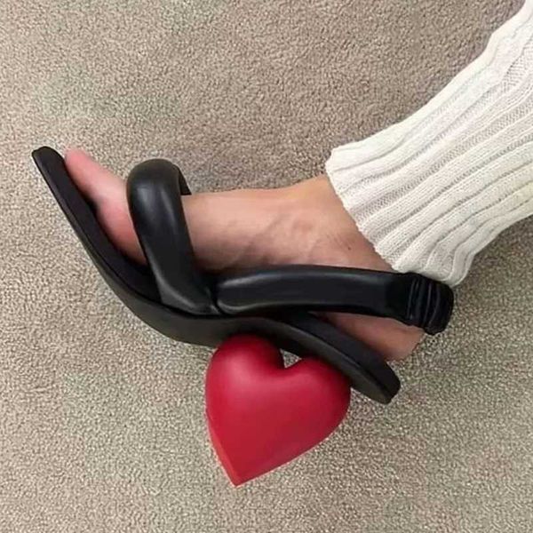 sandals sweet love shaped heel summer shoes women leather sandals buckle fashion sandals high heels party dress casual flip flops t230208, Black
sandals sweet love shaped heel summer shoes women leather sandals buckle fashion sandals high heels party dress casual flip flops t230208, Black