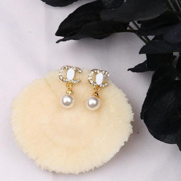 mixed simple 18k gold plated 925 silver luxury brand designers double letters c stud geometric famous women crystal rhinestone pearl earring, Golden;silver
mixed simple 18k gold plated 925 silver luxury brand designers double letters c stud geometric famous women crystal rhinestone pearl earring, Golden;silver