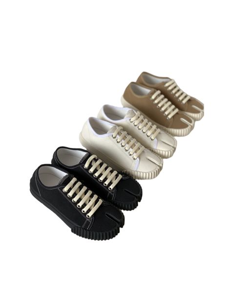 designer women platform shoes man indentations breathable rubber sneaker white floral high quaitly shoe canvas classic trainer with original, Black
designer women platform shoes man indentations breathable rubber sneaker white floral high quaitly shoe canvas classic trainer with original, Black