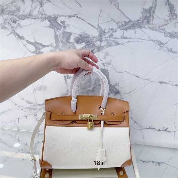 herme birkin 5a bags leather white and brown color matching new bag hand messenger highend quality
herme birkin 5a bags leather white and brown color matching new bag hand messenger highend quality