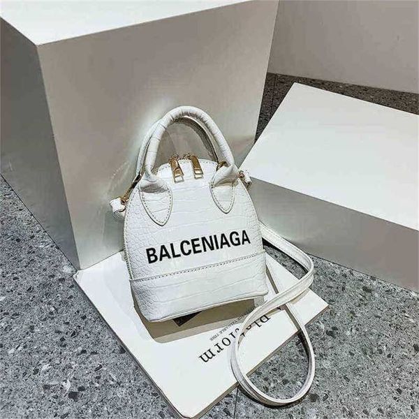 26% off handbag 2023 new bag female candy color stone letter portable shoulder messenger style shoulder shell
26% off handbag 2023 new bag female candy color stone letter portable shoulder messenger style shoulder shell