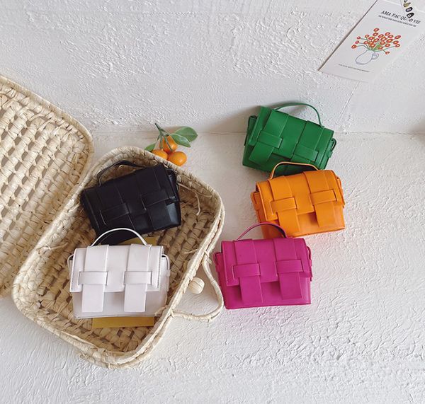 fashion girls handbags 2023 children weaving pu leather cambridge bags kids messenger square bag kid purse z0036, Black
fashion girls handbags 2023 children weaving pu leather cambridge bags kids messenger square bag kid purse z0036, Black