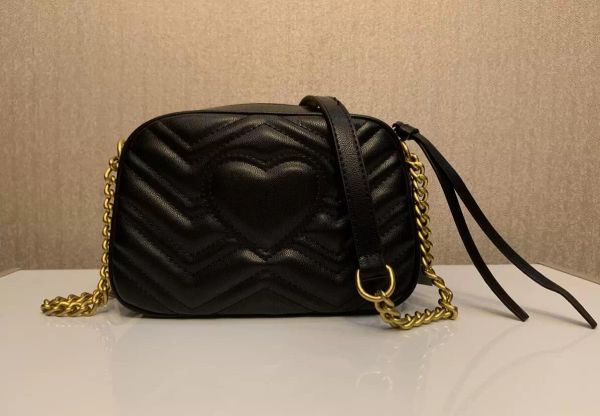 luxurys women chain crossbody bags designers heart v wave pattern shoulder bags messenger bags pruse chain tote, Blue;black
luxurys women chain crossbody bags designers heart v wave pattern shoulder bags messenger bags pruse chain tote, Blue;black