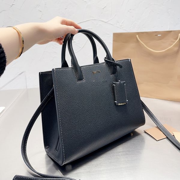 grainy leather tote bag alligator handbag large capacity shopping bags fashion letter multiple pockets detachable adjustable shoulder strap
grainy leather tote bag alligator handbag large capacity shopping bags fashion letter multiple pockets detachable adjustable shoulder strap