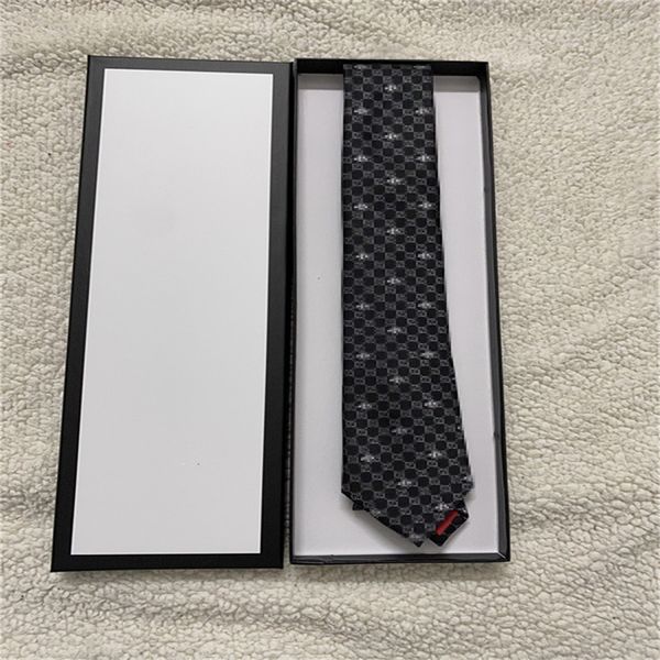 20ss designer ties men neck ties fashion mens neckties letter print handmade business leisure cravat 100% silk luxury with original box 888, Blue;purple
20ss designer ties men neck ties fashion mens neckties letter print handmade business leisure cravat 100% silk luxury with original box 888, Blue;purple