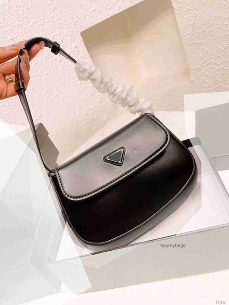 2023 cleo armpit bag shoulder bags luxury nylon handbags hobo bags designer crossbody
2023 cleo armpit bag shoulder bags luxury nylon handbags hobo bags designer crossbody