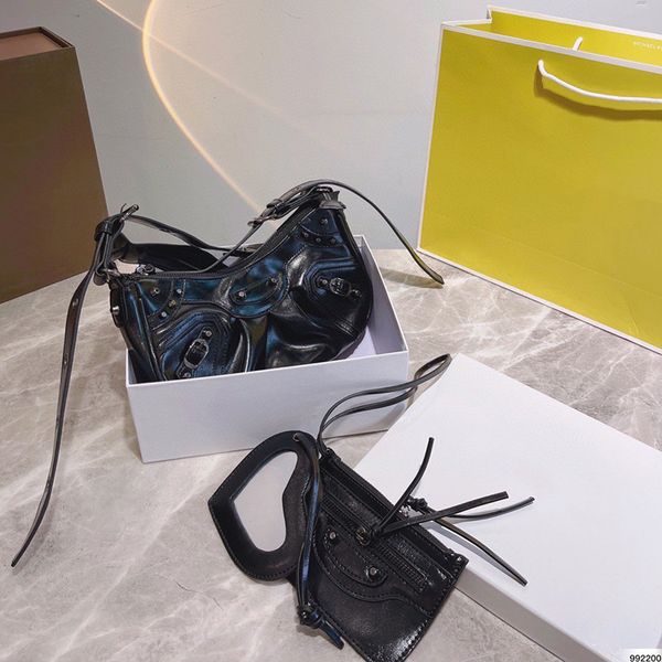 shoulder bags maggievluxry designer love three-in-one shoulder bag fashion leather solid color motorcycle bags handbag 5 colors
shoulder bags maggievluxry designer love three-in-one shoulder bag fashion leather solid color motorcycle bags handbag 5 colors