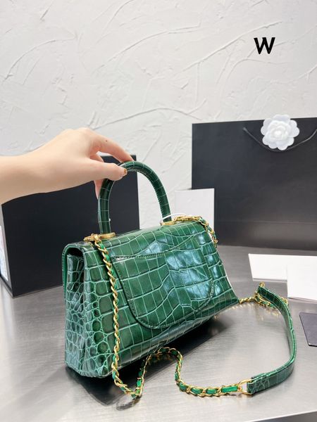 2023 fashion handbag one shoulder bag clamshell purse caviar material cowhide crocodile print chain
2023 fashion handbag one shoulder bag clamshell purse caviar material cowhide crocodile print chain