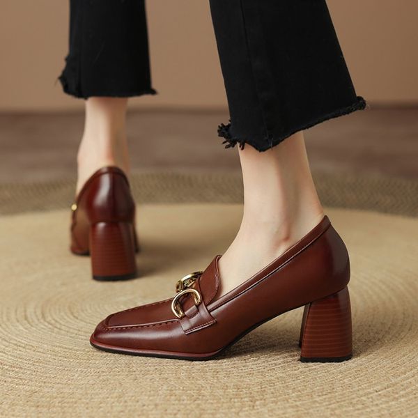 vintage brown black leather shoes vintage style high chunky heel muller single shoe lady office pumps
vintage brown black leather shoes vintage style high chunky heel muller single shoe lady office pumps