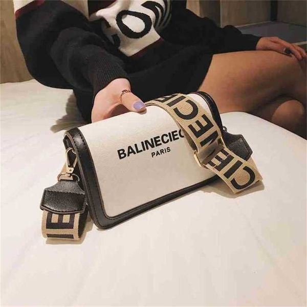 26% off handbag 2023 new bag trend canvas letter printed small square belt
26% off handbag 2023 new bag trend canvas letter printed small square belt