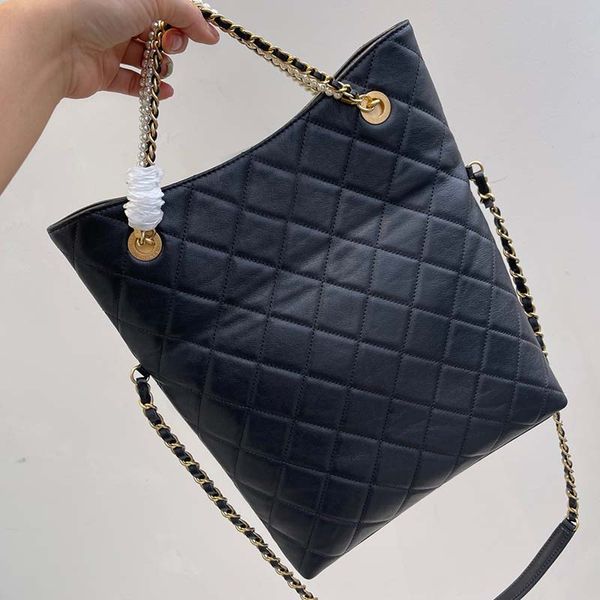crossbody women bag handbag small fragrance style diamond chain pearl shopping bag leather shoulder bag fashion luxury cool girl exclusive a
crossbody women bag handbag small fragrance style diamond chain pearl shopping bag leather shoulder bag fashion luxury cool girl exclusive a