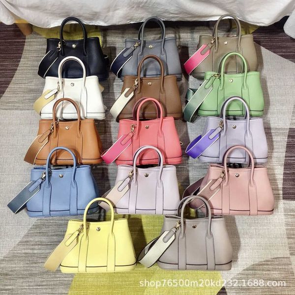 factory wholesale designer h ormes totes handbags bag women 2023 new garden same mini handheld one shoulder tote palm pattern mine building
factory wholesale designer h ormes totes handbags bag women 2023 new garden same mini handheld one shoulder tote palm pattern mine building