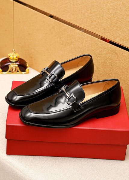 new 2023 men dress shoes fashion oxfords business men genunie leather casual breathable men's brand slip-on flats size 38-45, Black
new 2023 men dress shoes fashion oxfords business men genunie leather casual breathable men's brand slip-on flats size 38-45, Black