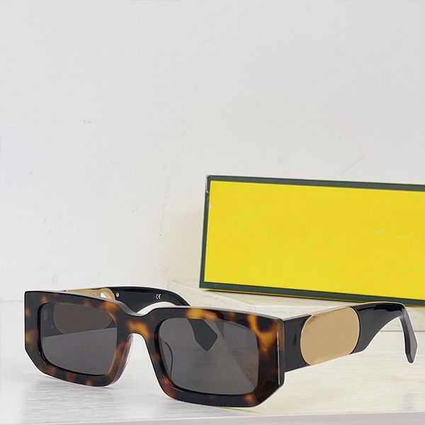 designer men and women protective eyewear sunglasses fashionable 053v1rf quality logo glasses uv protection unique design style square 053, White;black
designer men and women protective eyewear sunglasses fashionable 053v1rf quality logo glasses uv protection unique design style square 053, White;black